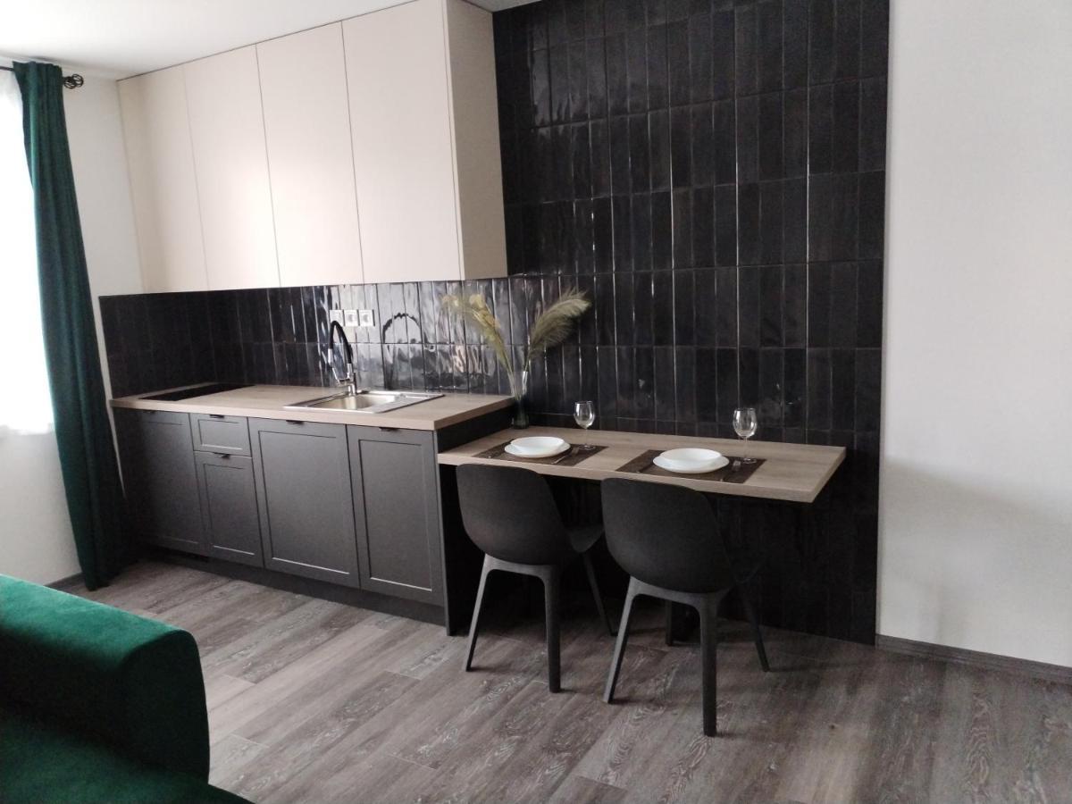 Apartman Pri Parku Solcany Екстериор снимка